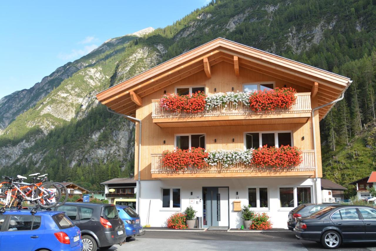 Pension Alpenblick Steeg Exterior foto